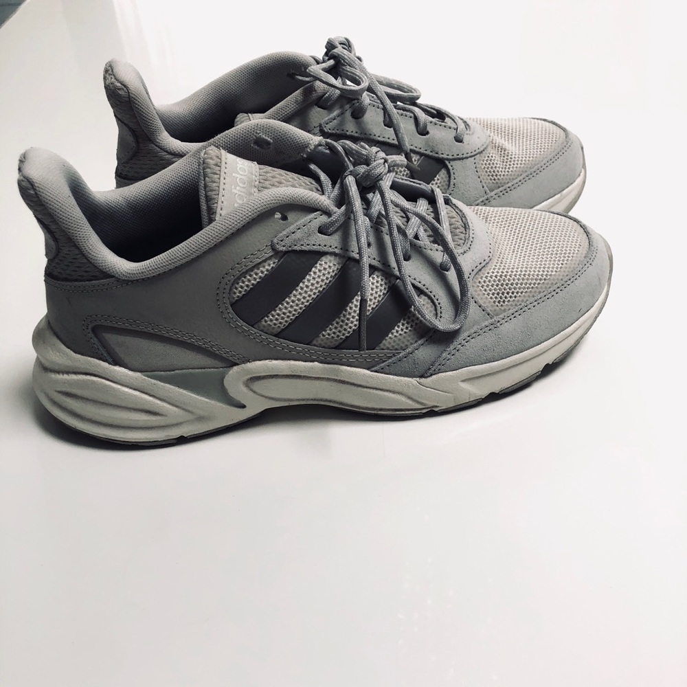 Adidas Gray Sneakers !🤍